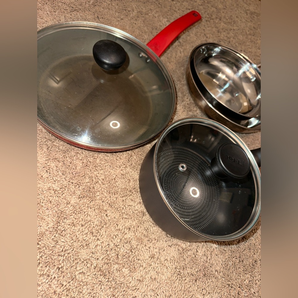 Pots and pans with lids